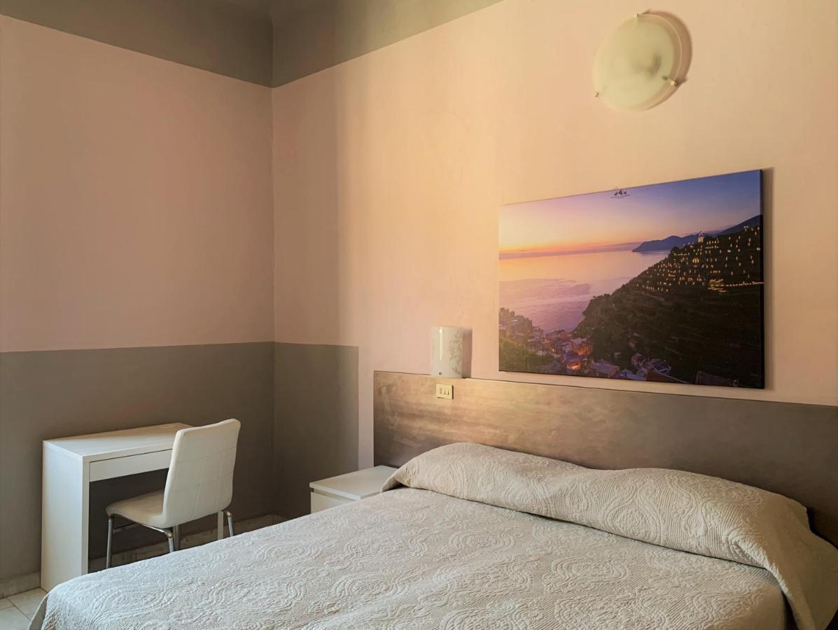 Albergo La Villetta Sarzana Exterior photo